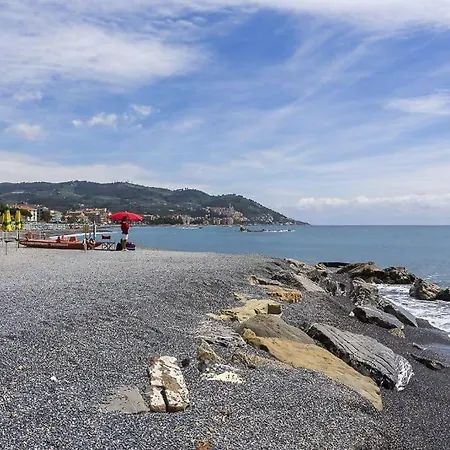 Trilocale Vista Spiaggia/mare Diano Marina