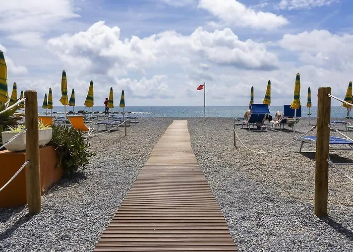 Trilocale Vista Spiaggia/mare Ντιάνο Μαρίνα