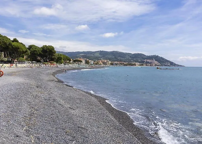 Apartamento Trilocale Vista Spiaggia/mare Diano Marina